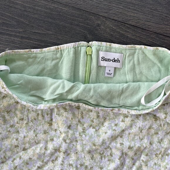 Aritzia Sunday Best Green/Yellow Floral Mini Skirt - Size 4 - Picture 7 of 7
